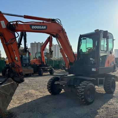 48KW Used DOOSAN Excavator Machine Doosan DX60W Hydraulic Crawler Excavator 5550 kg