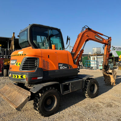 48KW Used DOOSAN Excavator Machine Doosan DX60W Hydraulic Crawler Excavator 5550 kg