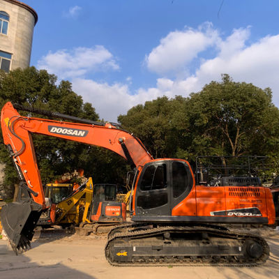Crawler Type Used DOOSAN DX300LC-9C Excavator Earth Moving Machinery 30215 kg