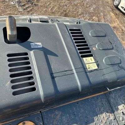 Yellow Hyundai 305 Used Excavator Digger 198kw 1900rpm Second Hand Construction Machine