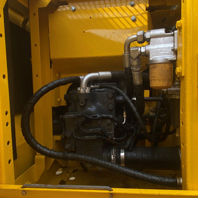 Hydraulic Large Used Komatsu Excavator Crawler Type KOMATSU PC 130