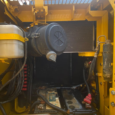 Hydraulic Large Used Komatsu Excavator Crawler Type KOMATSU PC 130