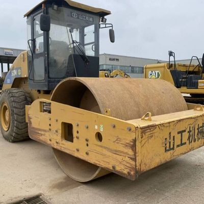 Ergonomic Single Drum Old Road Roller Used SEM 522 Roller 140 kW