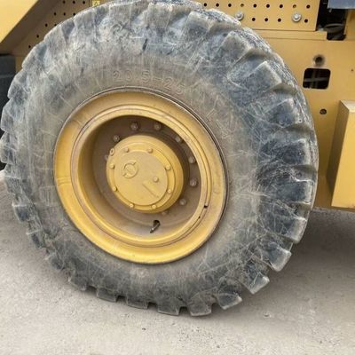 Compact Design Used Road Roller Second Hand SEM 522 Roller In Construction Projects